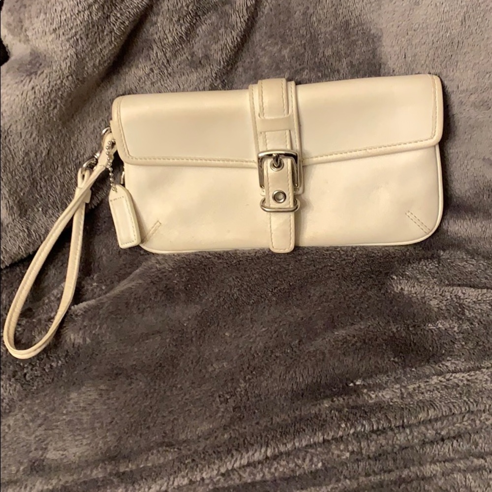 COACH  White Leather Wristlet